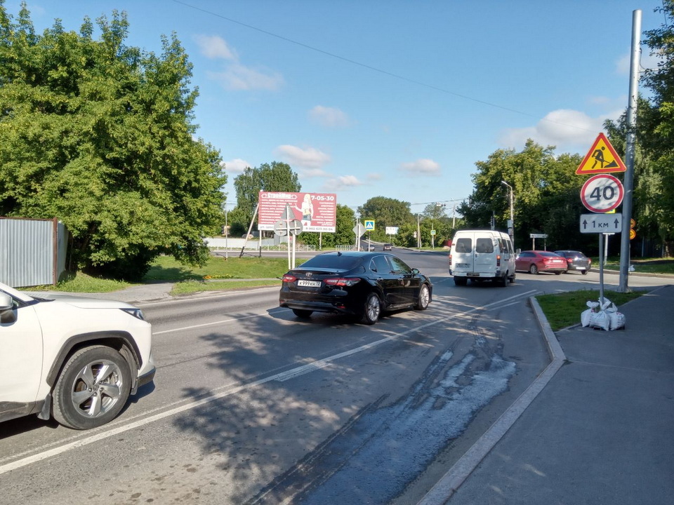 Благодаря дорожным строителям проблемный участок улицы Шоссейной в Заводоуковске преображается буквально на глазах. /Фото автора