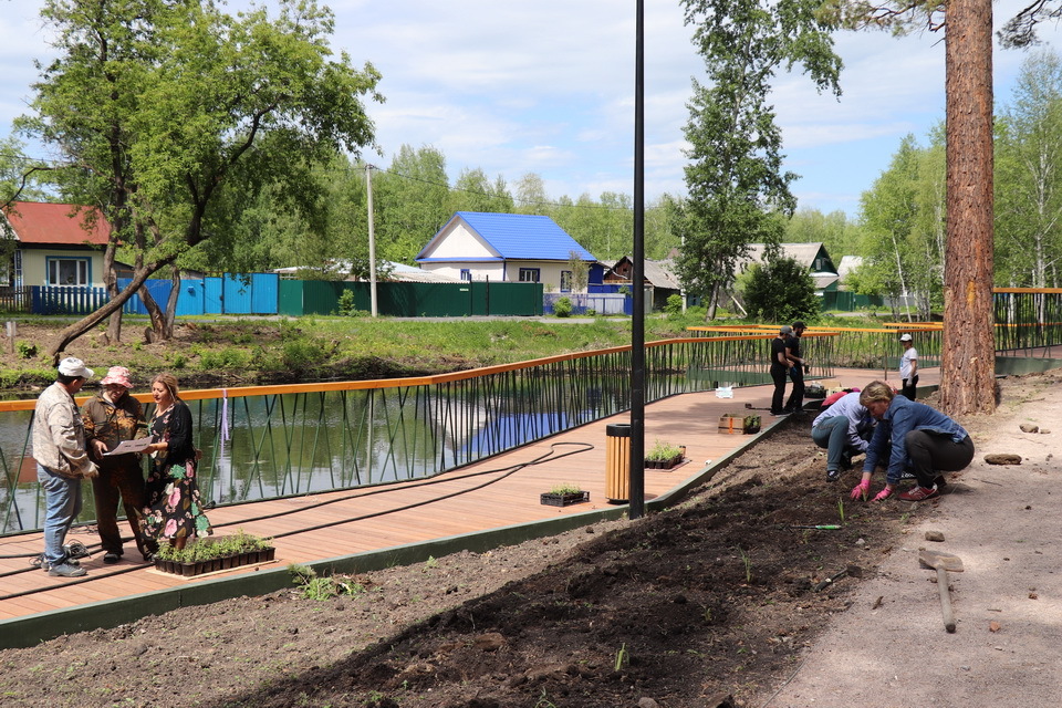 Заводоуковске на 10 дней. Центральный парк Заводоуковск. Заводоуковск новый парк. Колмаковский парк (г. Заводоуковск). Набережная Заводоуковска.